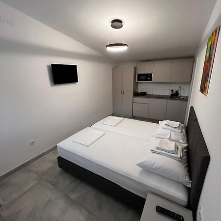 Apartmani Lovren Novalja Dış mekan fotoğraf