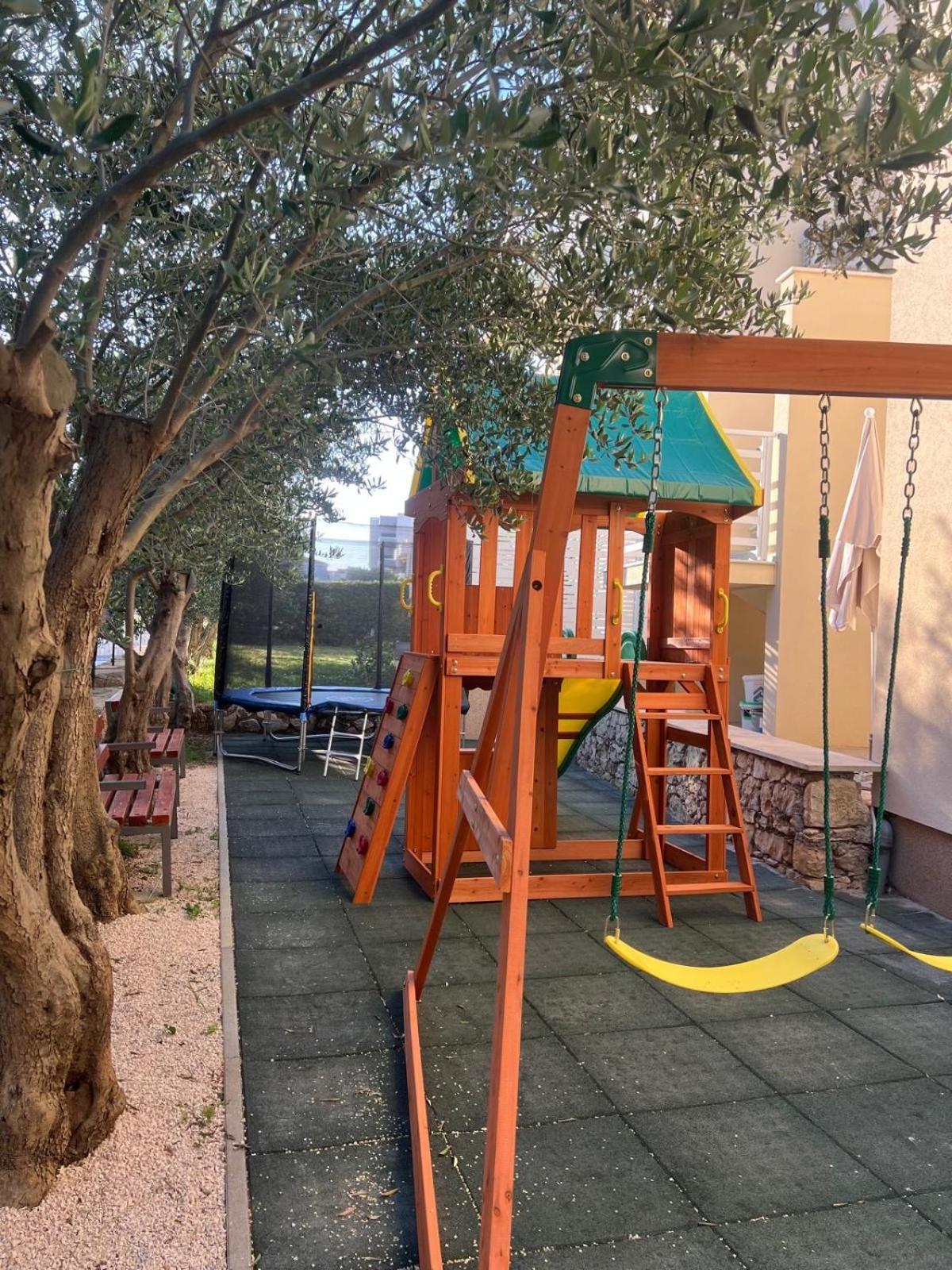 Apartmani Lovren Novalja Dış mekan fotoğraf